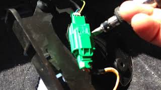 Peugeot 307  Airbag seat connection  Electronical DIYChannel [upl. by Amand]